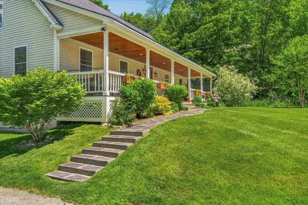 121 Hull AVE, Wallingford, VT 05773