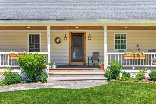 121 Hull AVE, Wallingford, VT 05773
