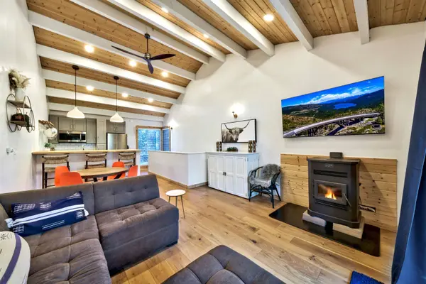 19671 Boreal Ridge Road, Soda Springs, CA 95728