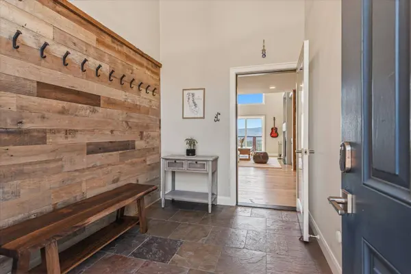 14395 Skislope Way, Truckee, CA 96161-0000