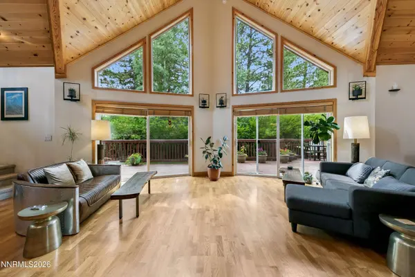 15686 Waterloo, Truckee, CA 96161