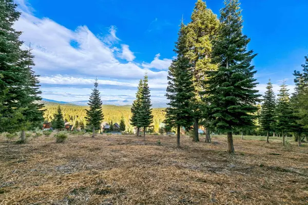 13038 Skislope Way, Truckee, CA 96161