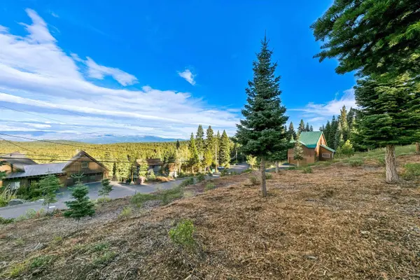 13038 Skislope Way, Truckee, CA 96161