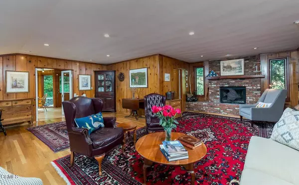 5290 La Canada BLVD, La Canada Flintridge, CA 91011