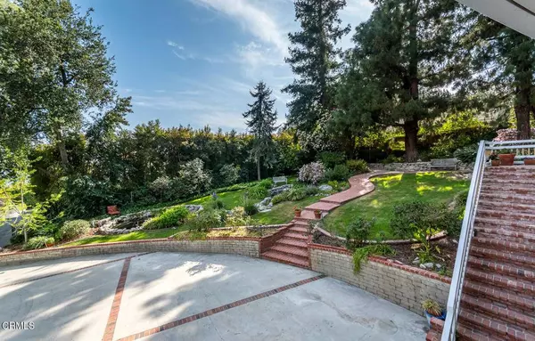 5290 La Canada BLVD, La Canada Flintridge, CA 91011