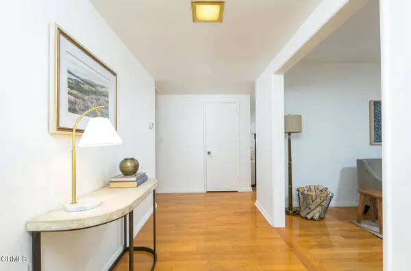 1110 Fairview DR, La Canada Flintridge, CA 91011