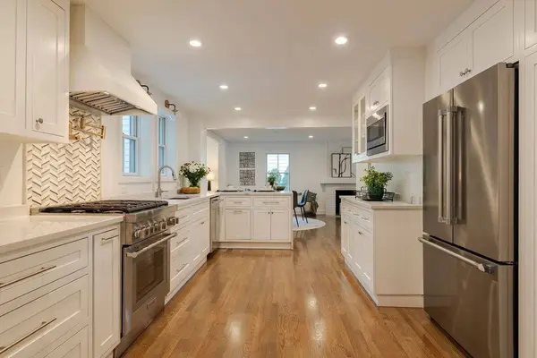 74 Dedham St, Newton, MA 02461