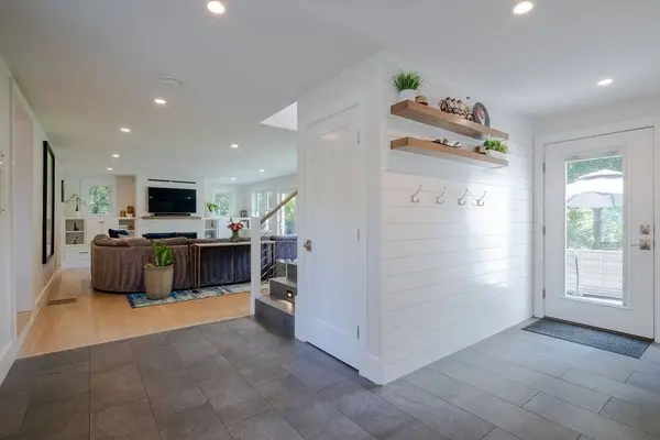 29 Water Street, Natick, MA 01760