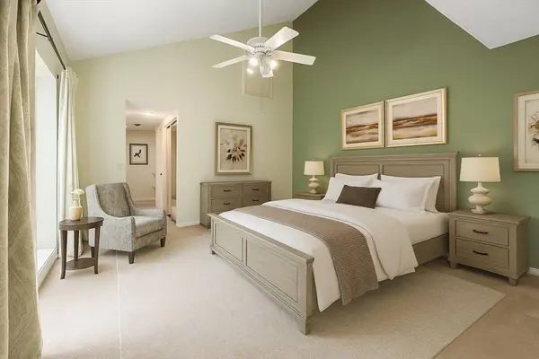 33 Country Club Ln #D, Milford, MA 01757