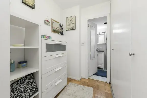 6 Whittier Pl #8P, Boston, MA 02114