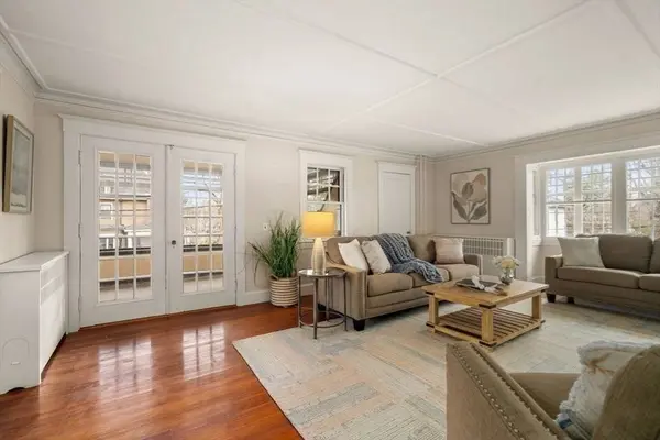 12 Leighton #2, Wellesley, MA 02482