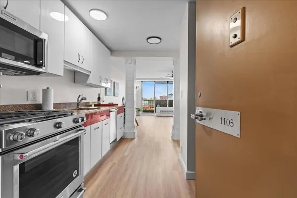 44 Washington St #1105