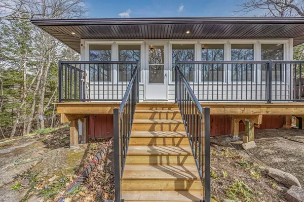 2481 Falkenburg RD, Muskoka Lakes, ON P0B 1J0