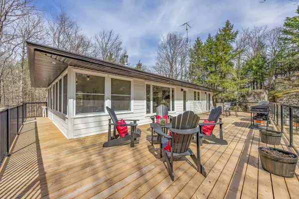 2481 Falkenburg RD, Muskoka Lakes, ON P0B 1J0
