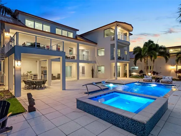 1511 S RIVERSIDE DR, New Smyrna Beach, FL 32168