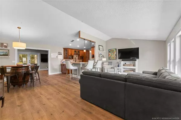 6754 SW Cinnamon CT, Stuart, FL 34997