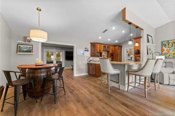 6754 SW Cinnamon CT, Stuart, FL 34997