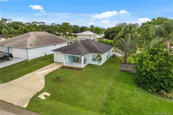 2919 SE Cypress ST, Stuart, FL 34997