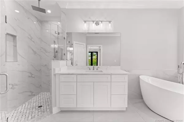 5460 SE Front AVE, Stuart, FL 34997