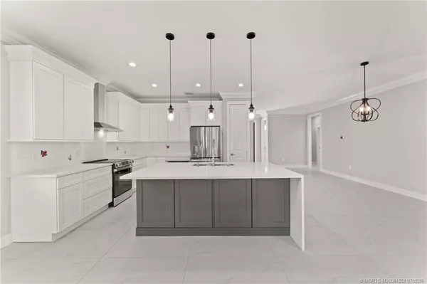 5460 SE Front AVE, Stuart, FL 34997