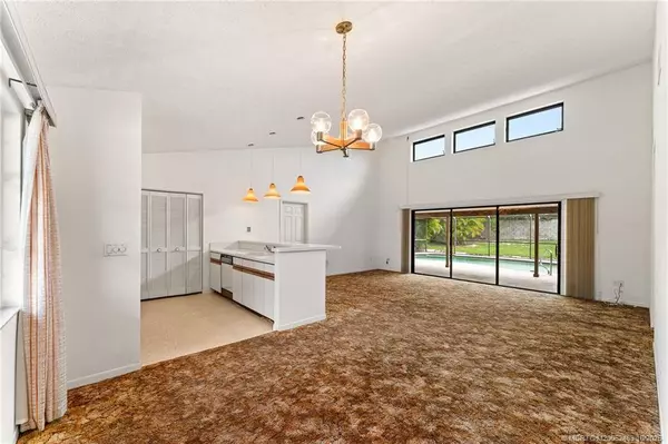 4726 SE Manatee TER, Stuart, FL 34997