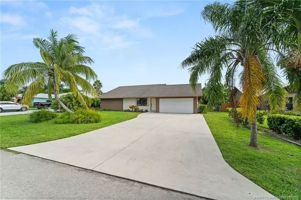 4726 SE Manatee TER, Stuart, FL 34997