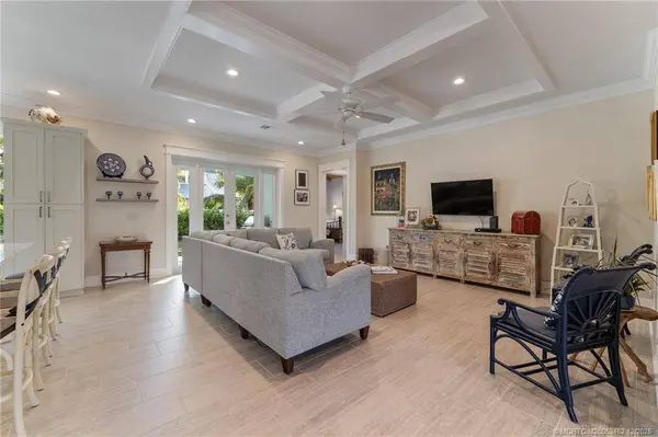 1002 SE Riverside DR, Stuart, FL 34996