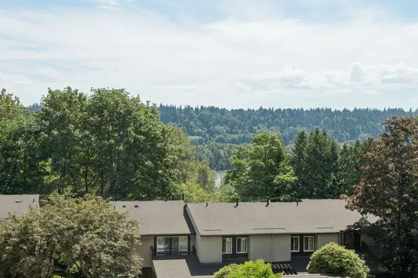 539 Ioco RD, Port Moody, BC V3H 2W3