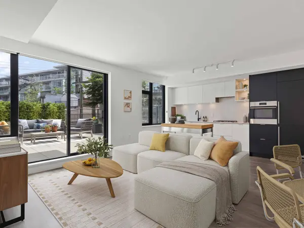 210 E 5th AVE #301, Vancouver, BC V5T 0K1