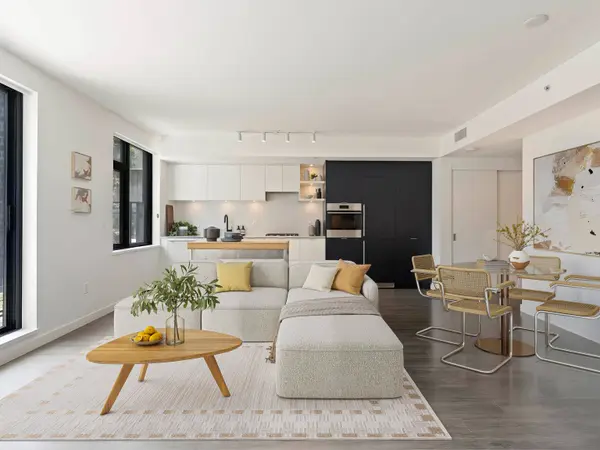 210 E 5th AVE #301, Vancouver, BC V5T 0K1