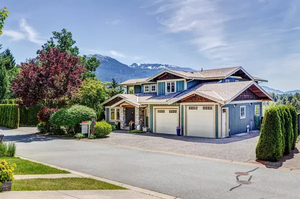 41155 Rockridge PL, Squamish, BC V8B 0S4