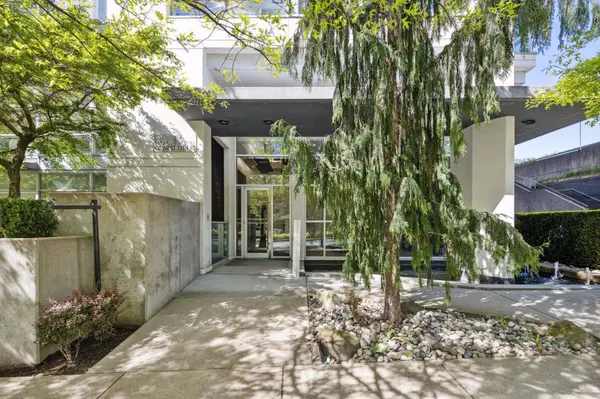 158 W 13th ST #1101, North Vancouver, BC V7M 0A7