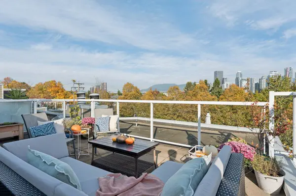 1100 W 6th AVE #A3, Vancouver, BC V6H 1A4