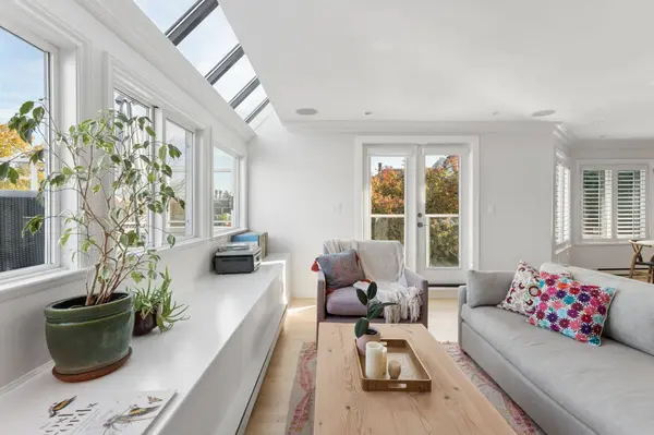 1100 W 6th AVE #A3, Vancouver, BC V6H 1A4