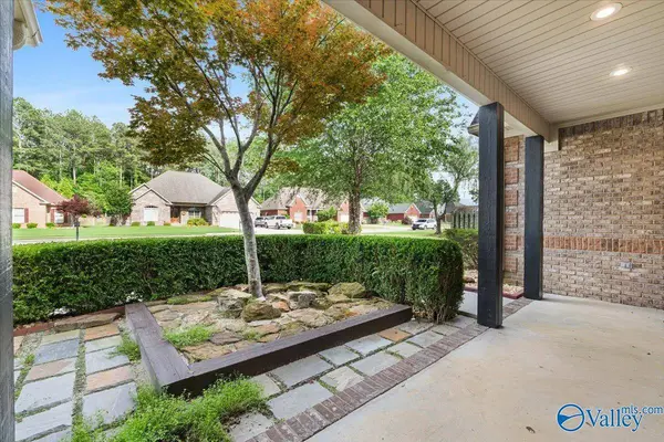 2311 Amberly Lane Sw SW, Decatur, AL 35603