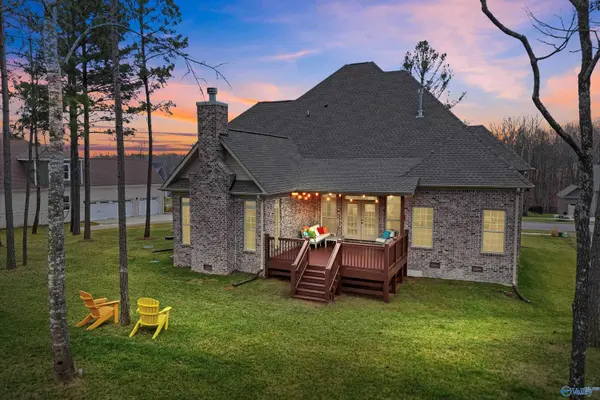 68 Natures Ridge Way SE, Huntsville, AL 35803