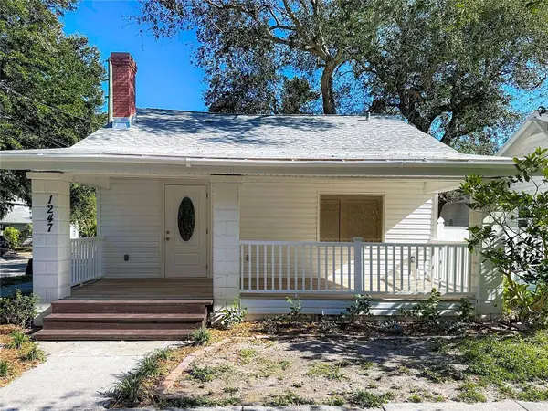 1247 HIGHLAND ST N, St Petersburg, FL 33701