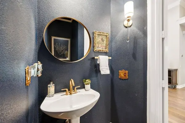 1002 Pine Meadow Court, Southlake, TX 76092