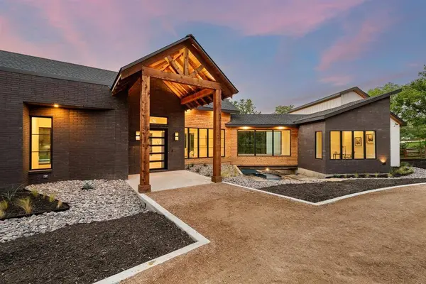 405 Stonewood Boulevard, Bartonville, TX 76226