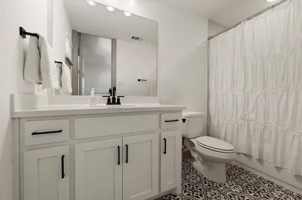 5320 Laurel Branch Drive, Dallas, TX 75209