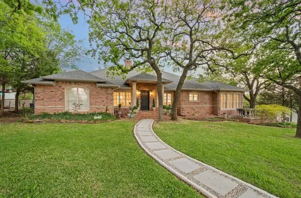2523 Anglers Drive, Grapevine, TX 76051