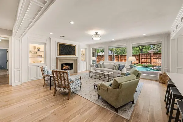 807 Timbercrest Court, Southlake, TX 76092