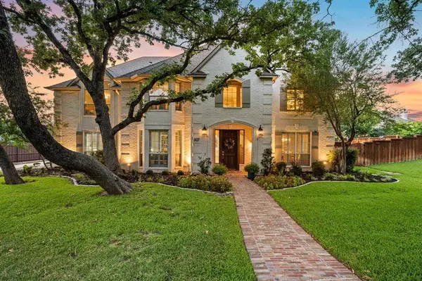 807 Timbercrest Court