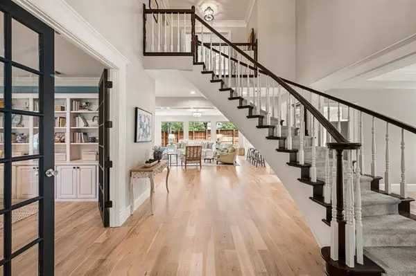 807 Timbercrest Court, Southlake, TX 76092