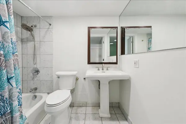 1440 N Lake Shore DR #10C, Chicago, IL 60610
