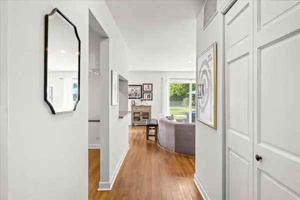 1230 Park AVE #210, Highland Park, IL 60035