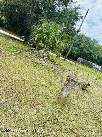 1036 8th ST SW, Vero Beach, FL 32962