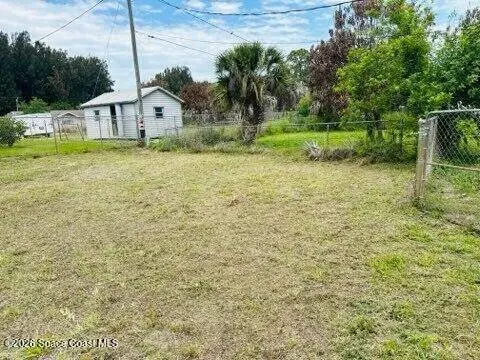 1036 8th ST SW, Vero Beach, FL 32962