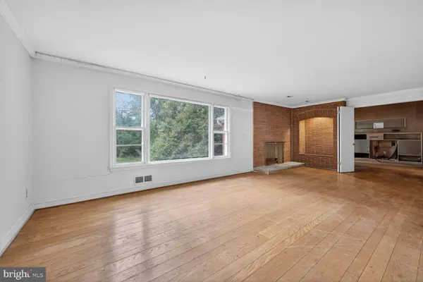 2714 WASHINGTON AVE, Chevy Chase, MD 20815