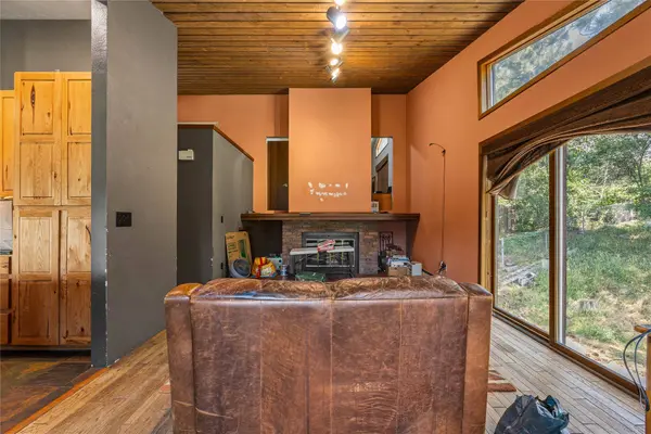 3800 Fox Farm RD, Missoula, MT 59802